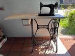 Naaimachine met tafel, Antiek en Kunst, Antiek | Naaimachines, Ophalen