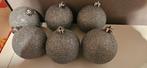 set 1 zilverkleurige kerstballen voor maar € 1,00, Diversen, Kerst, Ophalen of Verzenden, Zo goed als nieuw