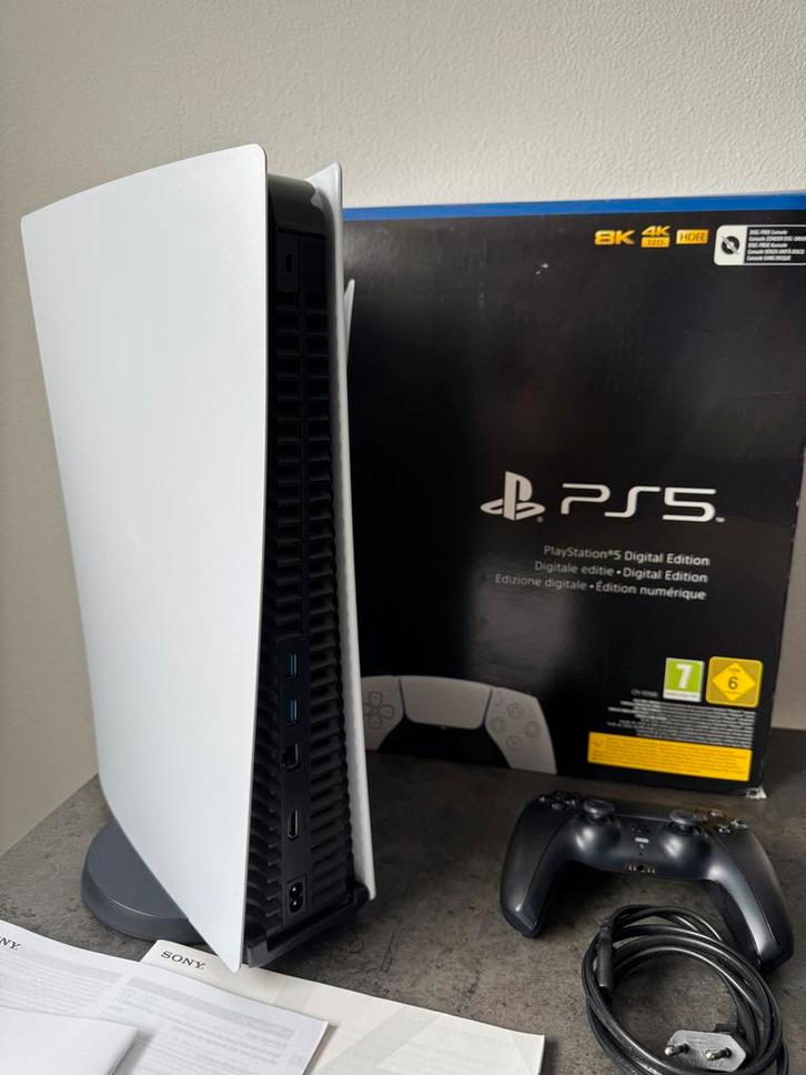 Playstation 5 Digital Edition, Spelcomputers en Games, Spelcomputers | Sony PlayStation 5, Zo goed als nieuw, Playstation 5 Digital