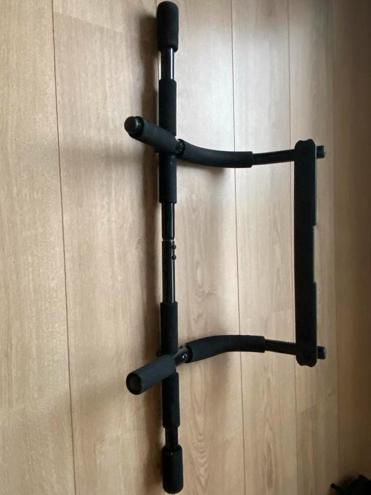 Gebruikte Optrekstang - Klaar voor ronde 2!, Sport en Fitness, Fitnessmaterialen, Gebruikt, Oprekstang, Armen, Ophalen