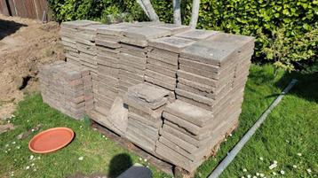 30x30 tegels - 100 stuks beschikbaar voor biedingen