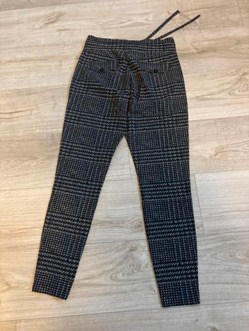 Studio Anneloes broek m beschikbaar voor biedingen