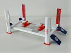 Greenlight hefbrug voor 1:18 modelauto - Chevron uitvoering, Overige merken, Overige typen, Nieuw, Askgl@greenlighttoys.com