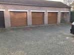 Te huur garage box in Huizen met puntdak en vliering, Hobby en Vrije tijd, Ophalen, Zo goed als nieuw