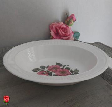 Wedgwood Briar Rose ovale groenteschaal/diepe schaal 26,5 cm beschikbaar voor biedingen