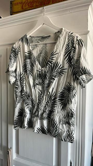 Zomerse blouson beschikbaar voor biedingen