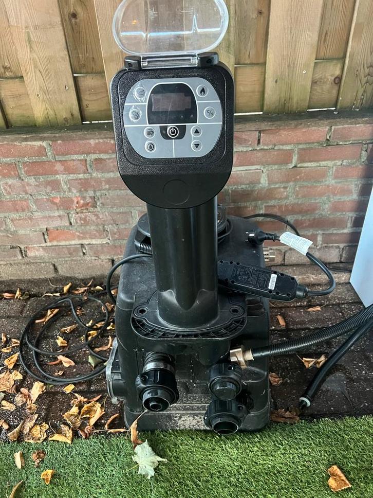 Jacuzzi Pomp - Intex PureSpa, Tuin en Terras, Bubbelbaden en Hottubs, Zo goed als nieuw, Vast, Pomp, Ophalen