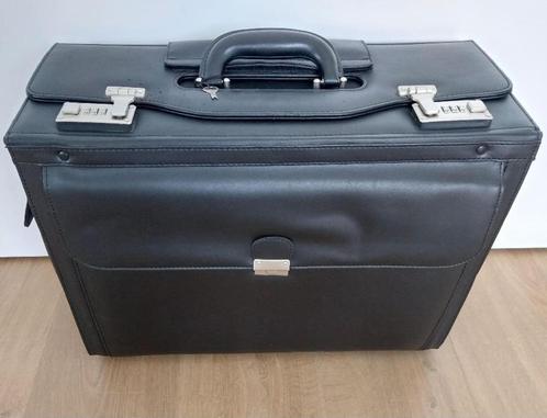 Piloten/kantoor /werkkoffer/trolley op wieltjes + handgreep, Sieraden, Tassen en Uiterlijk, Koffers, Gebruikt, Overige materialen