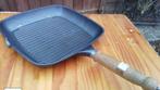 VIERKANTE  GRILPAN met Houten Steel, Gietijzer, Pot, Bus of Blik, Ophalen of Verzenden, Zo goed als nieuw
