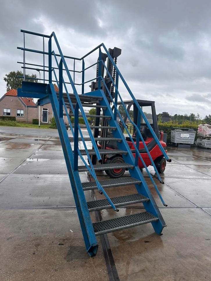 Stalen bordestrap steektrap wenteltrap trap trappen 20, Doe-het-zelf en Verbouw, Ladders en Trappen, 2 tot 4 meter, Ophalen of Verzenden