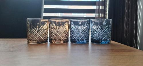 Set van 4 stijlvolle, stevige drinkglazen, Huis en Inrichting, Keuken | Keukenbenodigdheden, Zo goed als nieuw, Ophalen of Verzenden