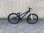 Dirt Jumper  26" | Ice Frame | Shimano SLX | Bomber voorvork, Fietsen en Brommers, Ophalen, 24 inch of meer, Stuur 360° draaibaar