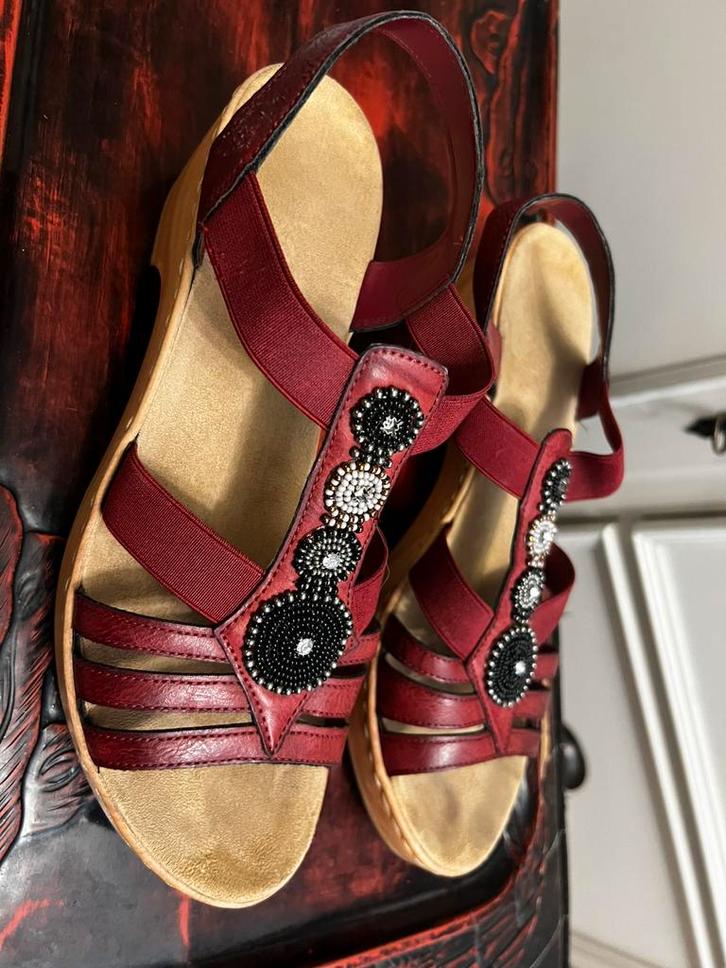 Rieker rode sandalen leer 41, Kleding | Dames, Schoenen, Zo goed als nieuw, Sandalen of Muiltjes, Rood, Ophalen of Verzenden