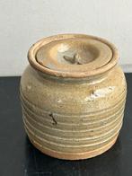 Oud aardewerk dekselpot urn Aziatisch ? 10.5 cm H, Antiek en Kunst, Ophalen of Verzenden