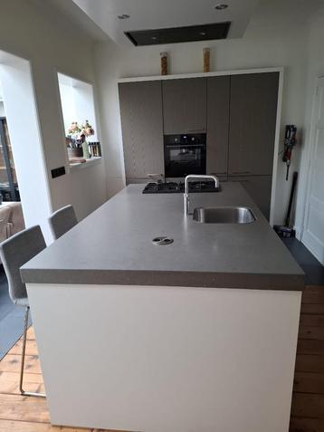 Complete keuken Keller beschikbaar voor biedingen