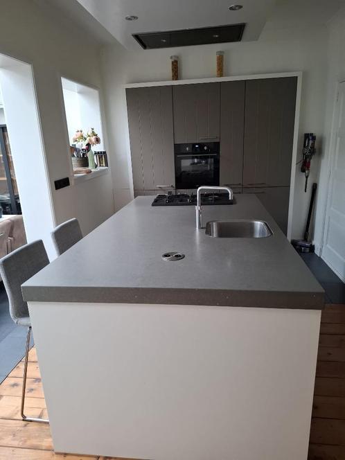 Complete keuken Keller, Huis en Inrichting, Keuken | Complete keukens, Gebruikt, Overige typen, Overige kleuren, Composiet, Met kookeiland