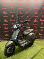 Vespa Sprint 2019 Brom! Agaat Grijs / RS Zadel / Garantie!, Fietsen en Brommers, Ophalen of Verzenden, Benzine