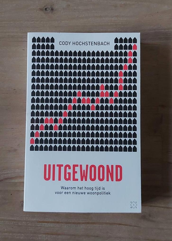 Cody Hochstenbach - Uitgewoond, Boeken, Politiek en Maatschappij, Gelezen, Nederland, Ophalen of Verzenden