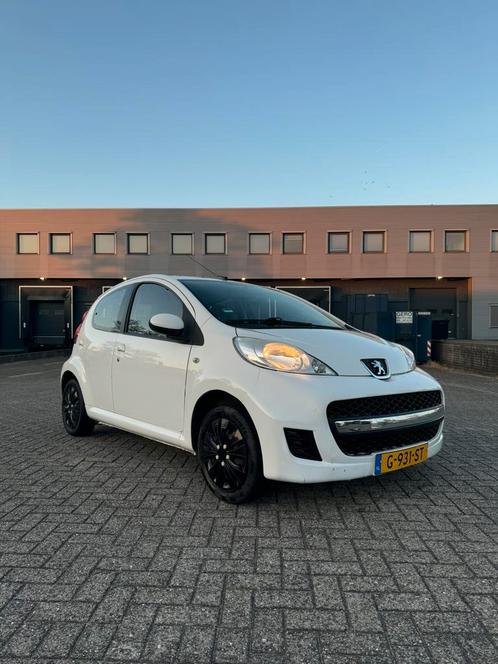 Peugeot 107 1.0 12V 5DR 2009 Wit, Auto's, Peugeot, Particulier, Benzine, A, Hatchback, Handgeschakeld, Geïmporteerd, Wit, Voorwielaandrijving
