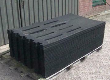 🌈Rubber Roostermatten / betonrooster / dieren toebehoren 🌈 beschikbaar voor biedingen