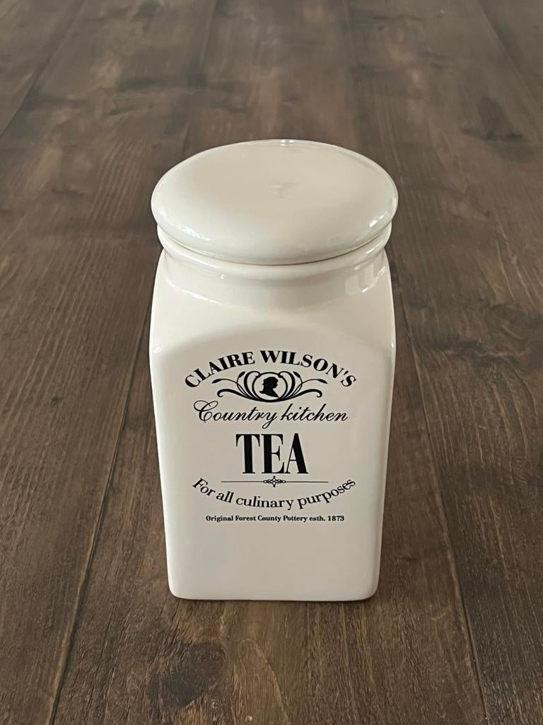 Claire Wilson’s ‘Tea’ voorraadpot voor thee. Vintage, Huis en Inrichting, Ophalen of Verzenden, Gebruikt, Overige materialen, Pot, Bus of Blik