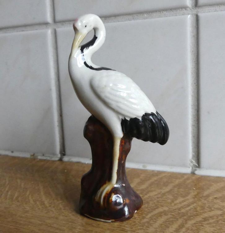 Oud beeldje ooievaar vogelbeeldje made in China, Verzamelen, Beelden en Beeldjes, Gebruikt, Dier, Ophalen of Verzenden