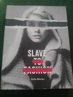Slave to fashion, Ophalen of Verzenden, Zo goed als nieuw, Mode algemeen, Safia Minney