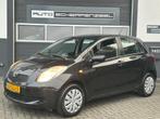 Toyota Yaris 1.3 VVTi Sol I AIRCO I ZUINIG I BETROUWBAAR I N, Auto's, Voorwielaandrijving, Stof, 4 cilinders, Zwart