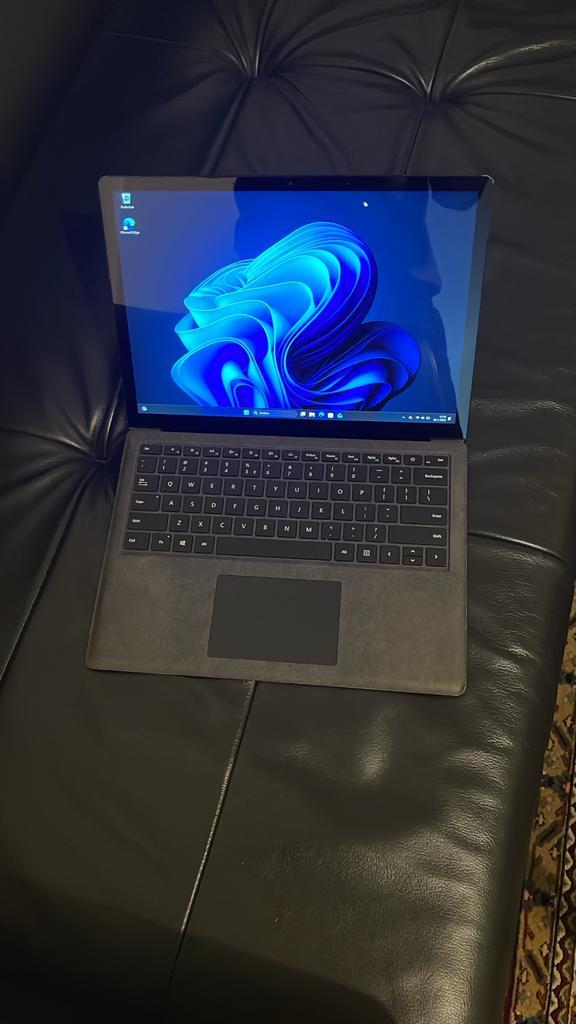 Surface laptop 2, Computers en Software, Windows Laptops, Zo goed als nieuw, 13 inch, SSD, 2 tot 3 Ghz, 8 GB, Qwerty, Met videokaart