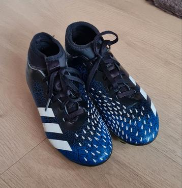 Voetbalschoenen - Adidas - Maat 35  beschikbaar voor biedingen