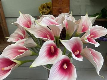 AANBIEDING! Losse kunstbloemen-stelen met kunstbloemen beschikbaar voor biedingen