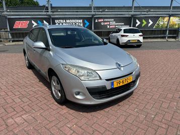 Renault Mégane 1.4 16V TCE 96KW Estate 2010 Grijs beschikbaar voor biedingen