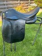 Massimo 17 inch dresuurzadel, Dieren en Toebehoren, Paarden en Pony's | Zadels, Dressuur, ., Ophalen of Verzenden, Zo goed als nieuw
