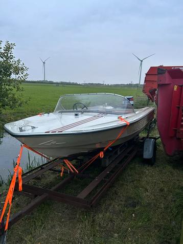 Speedboot / Boot te koop beschikbaar voor biedingen