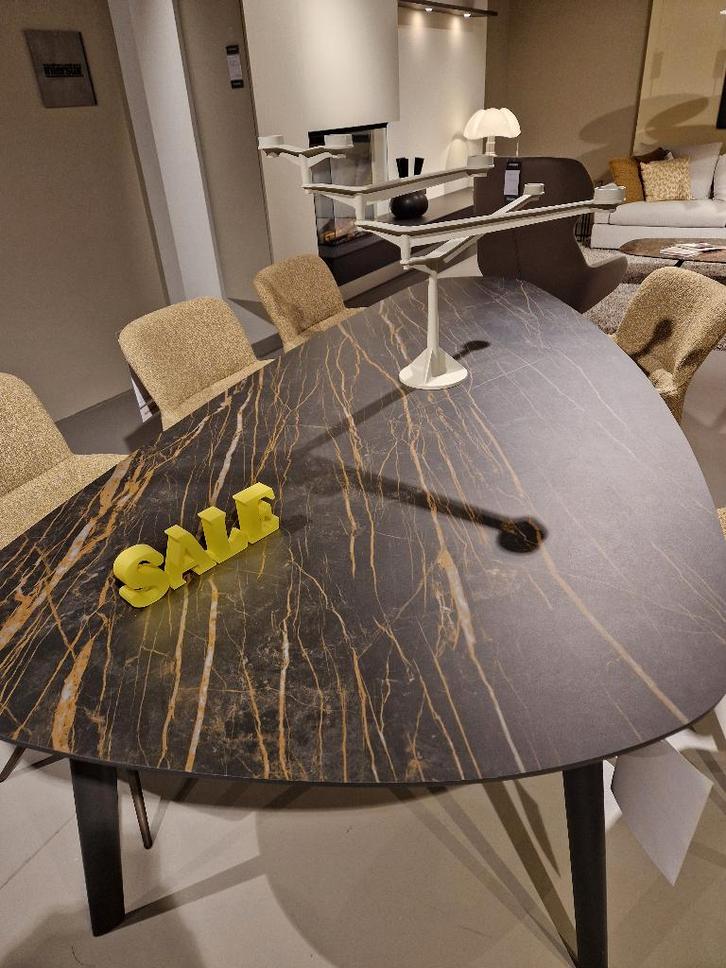 Eetkamer Tafel Pebble - Metaform, Huis en Inrichting, Complete eetkamers, Zo goed als nieuw, 4 tot 6 stoelen, Ophalen