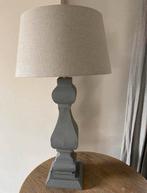 Sobere tafellamp, Huis en Inrichting, Lampen | Tafellampen, Ophalen of Verzenden, Zo goed als nieuw, 50 tot 75 cm