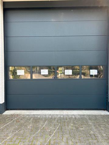 Overheaddeur met MFZovitor motor - 424x424 beschikbaar voor biedingen