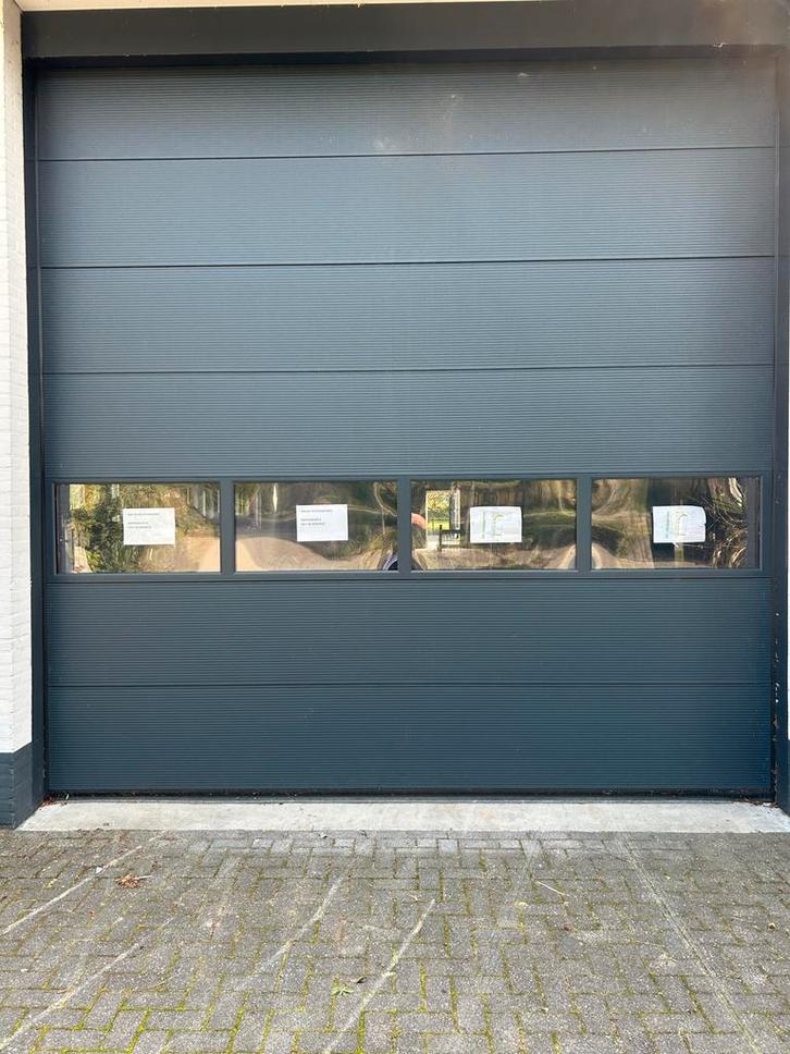Overheaddeur met MFZovitor motor - 424x424, Doe-het-zelf en Verbouw, Deuren en Horren, Gebruikt, Garagedeur, 215 cm of meer, 120 cm of meer