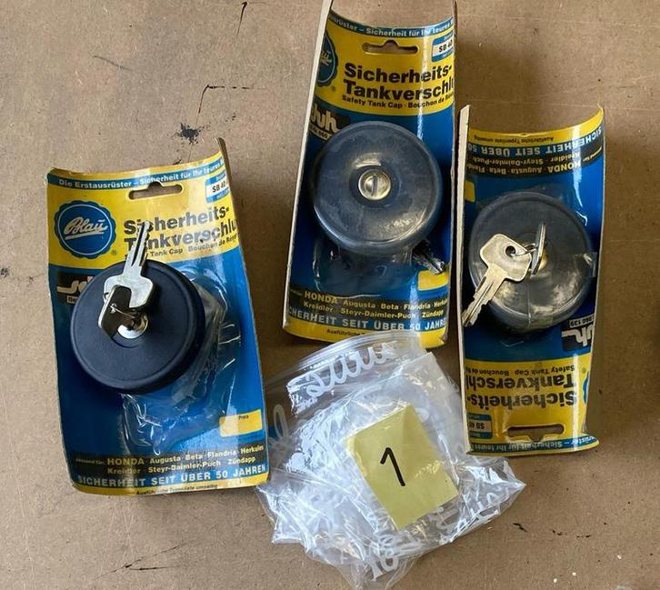 Nieuw (NOS) tankdop + slot + beluchter div brommers en motor, Motoren, Accessoires | Overige, Nieuw, Ophalen of Verzenden