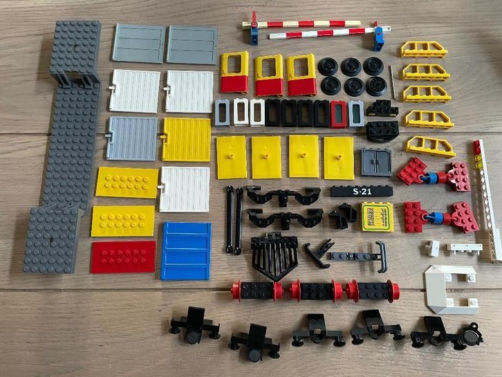 Lego allerlei treinonderdelen, Kinderen en Baby's, Speelgoed | Duplo en Lego, Gebruikt, Lego, Losse stenen, Ophalen of Verzenden