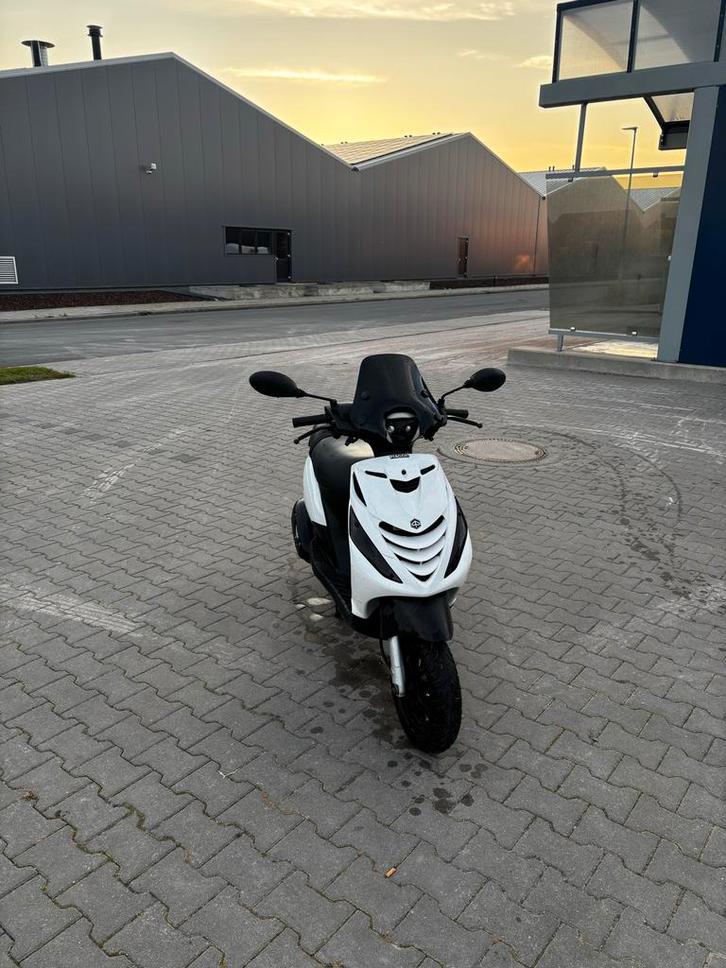 Piaggio Zip 50cc Scooter, Fietsen en Brommers, Scooters | Piaggio, Gebruikt, Zip, Maximaal 45 km/u, Benzine, Ophalen