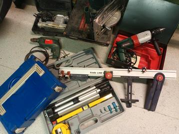 diverse handgereedschap beschikbaar voor biedingen