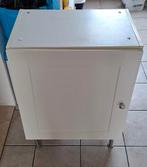 Wit kastje voor bv in badkamer, (bij)keuken, garage, Ophalen, Zo goed als nieuw
