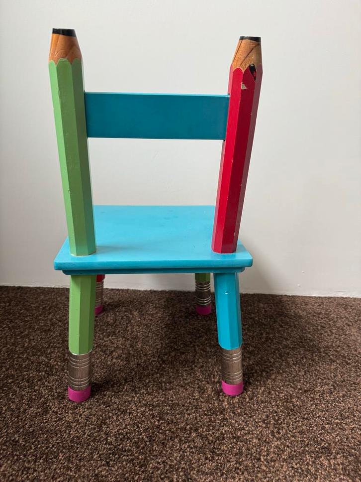 Leuk kindertafeltje met potlood stoeltje, Kinderen en Baby's, Kinderkamer | Tafels en Stoelen, Gebruikt, Tafel(s) en Stoel(en)