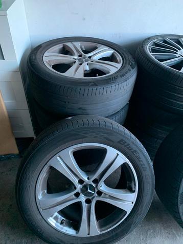 Mercedes Velgen met Zomerbanden 225/55R17 beschikbaar voor biedingen
