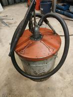 Vetpomp oliepomp handpomp vintage, Ophalen, Gebruikt
