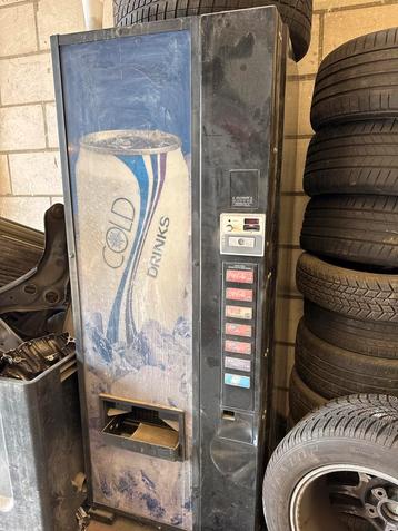 Frisdrankautomaat - Defect beschikbaar voor biedingen