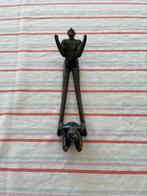 Bronzen flessenhouder, Antiek en Kunst, Ophalen of Verzenden, Brons