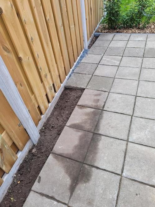 Stratenmaker HV/ B Janssen uit Almelo, levert vreselijk werk, Tuin en Terras, Tegels en Klinkers, Zo goed als nieuw, Overige typen