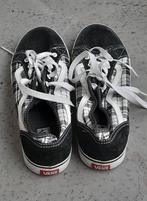 Vans dames maat 40 zwart suède met zwart/wit ruitmotief, Ophalen of Verzenden, Zo goed als nieuw, Zwart, Sneakers of Gympen
